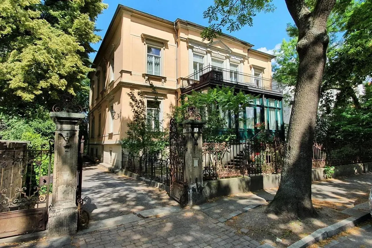 Ferienwohnungen Villa Haniel Paul Dresden